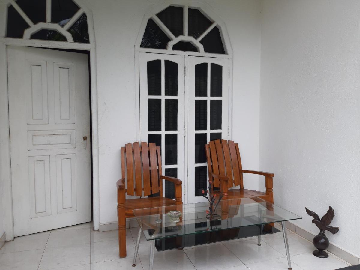 Hellen Homestay Negombo Exterior foto
