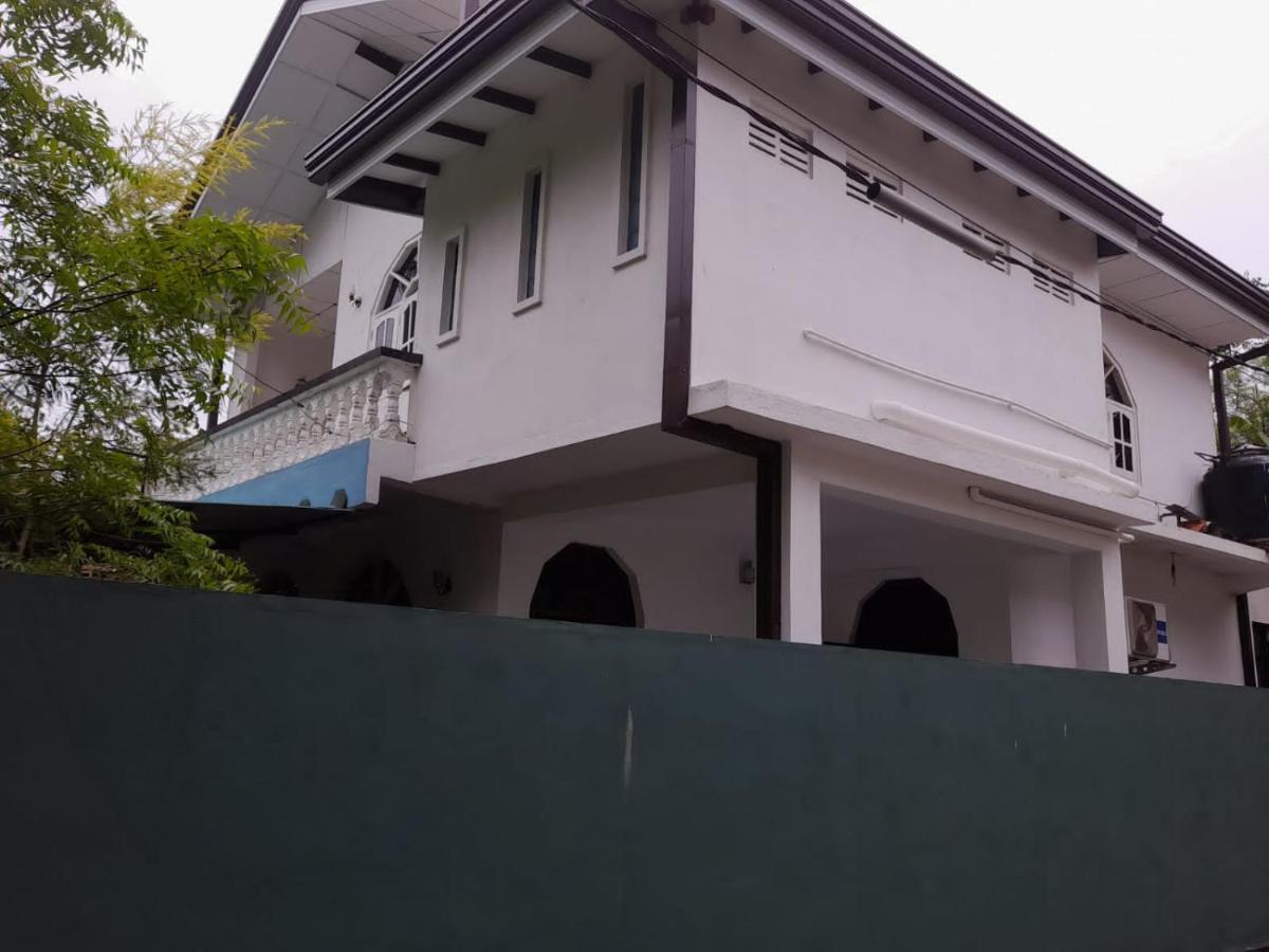 Hellen Homestay Negombo Exterior foto